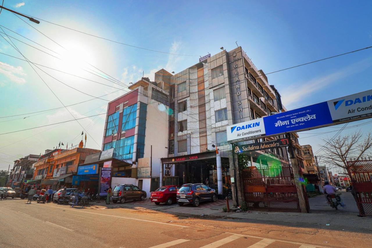 Oaktel Hotel Grand Shiva Near Ganga Ghat Харидвар Экстерьер фото
